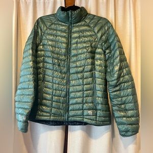 Mountains hardwear reversible down jacket